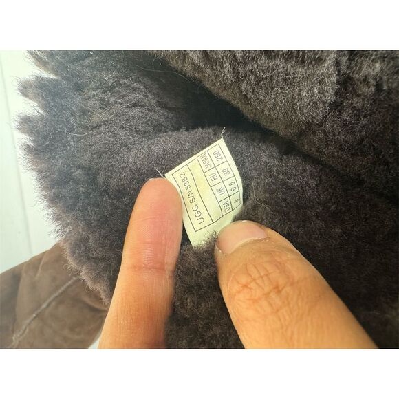 UGG Women's Brooks Tall Brown Leather Sheepskin Knee High Boots size 8 - Picture 10 of 10